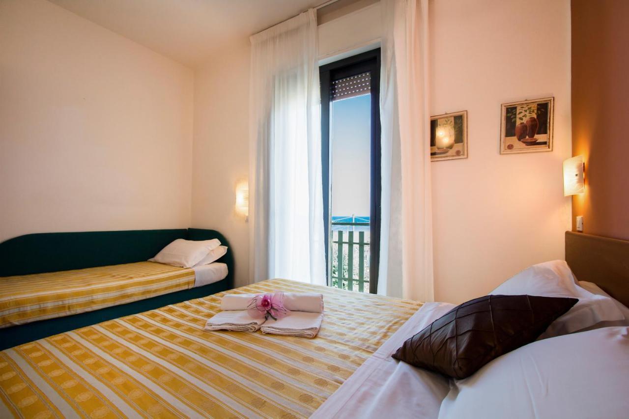 Hotel Villa Sole Resort Bellaria-Igea Marina Extérieur photo