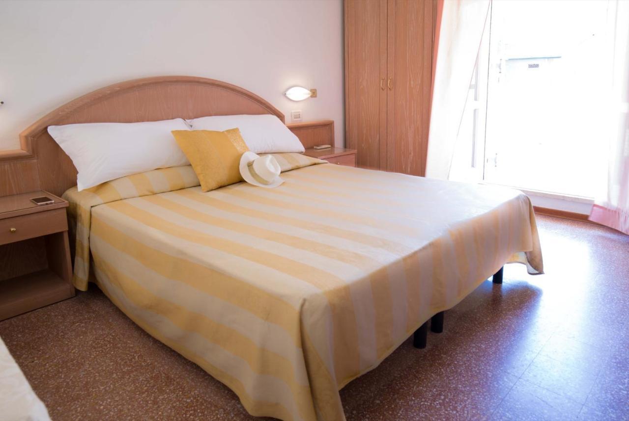 Hotel Villa Sole Resort Bellaria-Igea Marina Extérieur photo